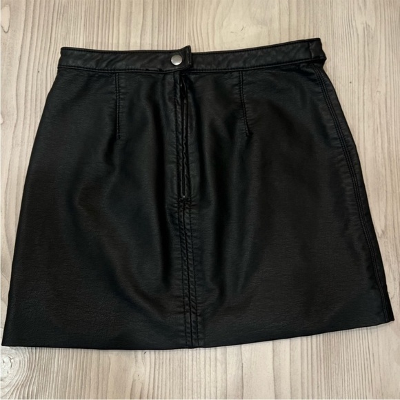 NWT Free People Faux Leather Skirt - Picture 7 of 7